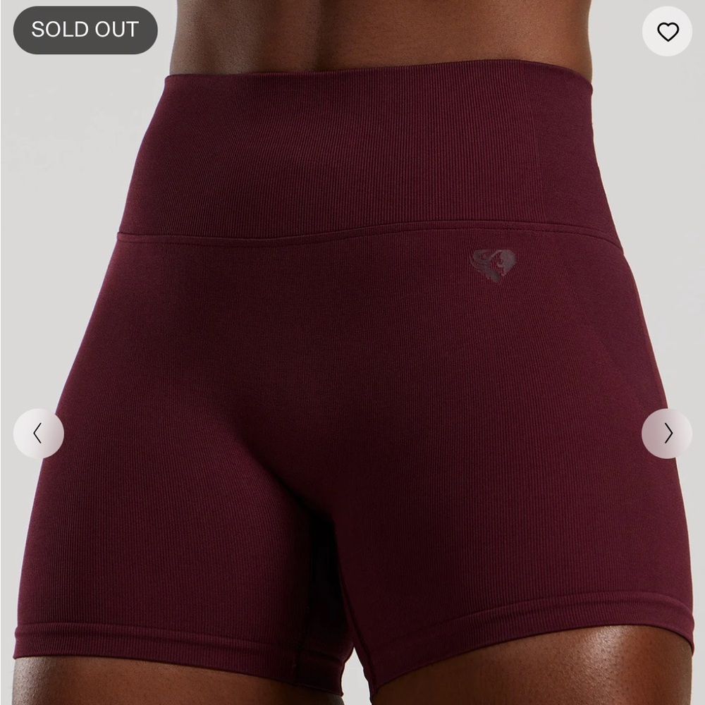 Women’s Best Motion Seamless Shorts - Picture 2 of 4